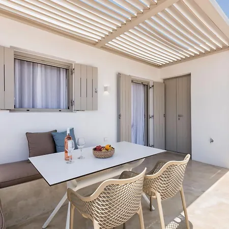 Michael Zeppos * Naousa